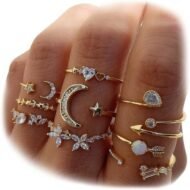 Golden Stackable Moon Star Knuckle Rings Set for Women, Boho Dainty Lightweight Stacking Rings, Vintage Midi Rings Pack, Trendy Jewelry